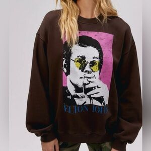Women’s DAYDREAMER Elton John Heart Glasses
Sweatshirt in Coffee Quartz size M
